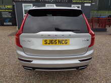 Volvo XC90 D5 R-Design 