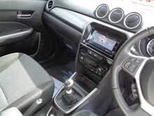 Suzuki Vitara Boosterjet MHEV SZ-T 
