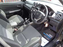 Suzuki Vitara Boosterjet MHEV SZ-T 