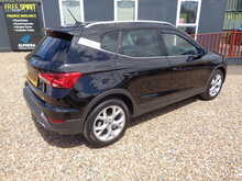 SEAT Arona TSI FR 
