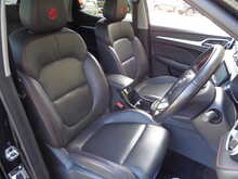 MG MG ZS T-GDI Exclusive 