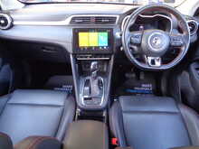 MG MG ZS T-GDI Exclusive 
