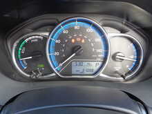 Toyota Yaris VVT-h Excel 