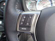 Toyota Yaris VVT-h Excel 
