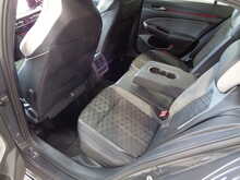 Volkswagen Golf TDI R-Line 