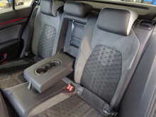 Volkswagen Golf TDI R-Line 