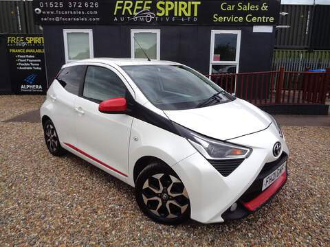 1.0 VVT-i x-trend Hatchback 5dr Petrol x-shift Euro 6 (Safety Sense) (71 ps)