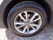 Hyundai Santa Fe 2.2 CRDi Premium 4WD 5dr (5 seat) 