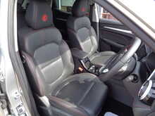 MG MG ZS T-GDI Exclusive 