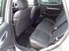 MG MG ZS T-GDI Exclusive 