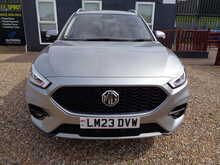 MG MG ZS T-GDI Exclusive 