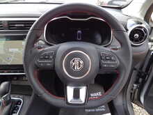 MG MG ZS T-GDI Exclusive 