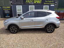 MG MG ZS T-GDI Exclusive 