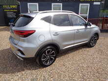 MG MG ZS T-GDI Exclusive 
