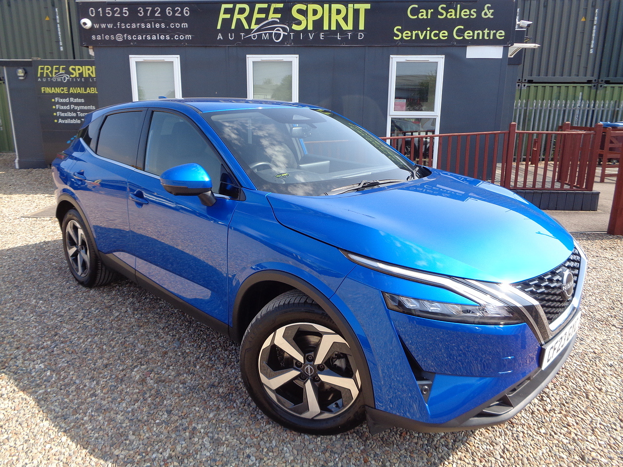Nissan 1.3 DIG-T MHEV N-Connecta SUV 5dr Petrol Hybrid Manual Euro 6 (s/s) (140 ps)