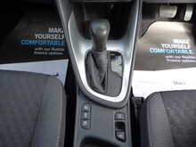 Toyota Yaris VVT-h Icon 