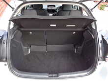 Toyota Yaris VVT-h Icon 