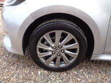 Toyota Yaris VVT-h Icon 
