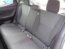 Toyota Yaris VVT-h Icon 