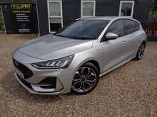 Ford Focus T EcoBoost MHEV ST-Line X Edition 