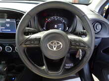 Toyota Aygo X VVT-i Pure 