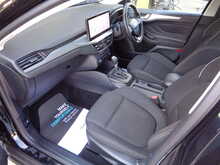 Ford Focus T EcoBoost MHEV Titanium 