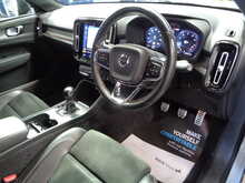 Volvo XC40 T3 R-Design 