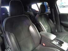 Volvo XC40 T3 R-Design 