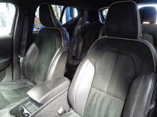 Volvo XC40 T3 R-Design 