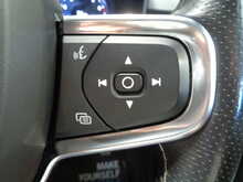 Volvo XC40 T3 R-Design 