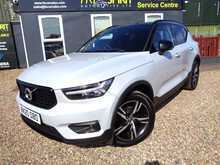 Volvo XC40 T3 R-Design 