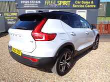 Volvo XC40 T3 R-Design 