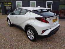 Toyota C-HR VVT-h Icon 