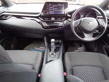 Toyota C-HR VVT-h Icon 