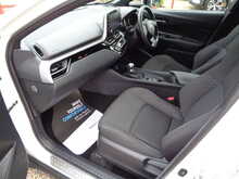 Toyota C-HR VVT-h Icon 