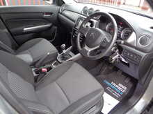 Suzuki Vitara Boosterjet MHEV SZ-T 