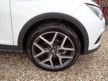 SEAT Arona TSI XCELLENCE Lux 