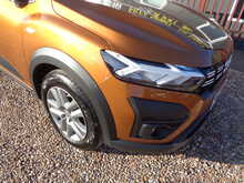 Dacia Sandero Stepway TCe Expression 