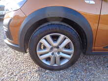Dacia Sandero Stepway TCe Expression 