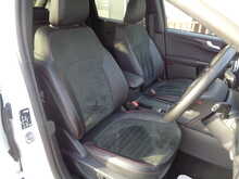Ford Kuga T EcoBoost ST-Line Edition 