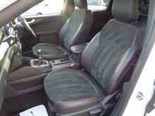 Ford Kuga T EcoBoost ST-Line Edition 
