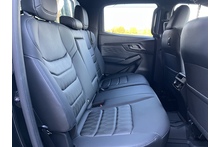 Isuzu D-Max 1.9 V-Cross Double Cab 4x4 Pick Up - Thumb 9