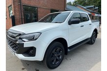 Isuzu D-Max 1.9 V-Cross Double Cab 4x4 Pick Up - Thumb 5