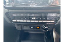 Isuzu D-Max 1.9 V-Cross Double Cab 4x4 Pick Up - Thumb 16