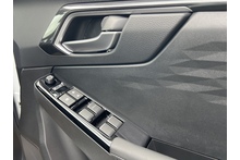 Isuzu D-Max 1.9 V-Cross Double Cab 4x4 Pick Up - Thumb 18