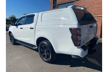 Isuzu D-Max 1.9 V-Cross Double Cab 4x4 Pick Up - Thumb 1