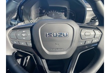 Isuzu D-Max 1.9 V-Cross Double Cab 4x4 Pick Up - Thumb 8