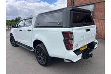 Isuzu D-Max 1.9 V-Cross Double Cab 4x4 Pick Up - Thumb 1