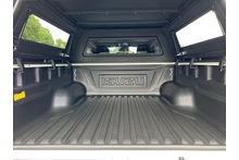 Isuzu D-Max 1.9 V-Cross Double Cab 4x4 Pick Up - Thumb 5