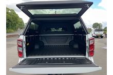 Isuzu D-Max 1.9 V-Cross Double Cab 4x4 Pick Up - Thumb 4